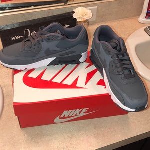 Nike air max 90 size 5y